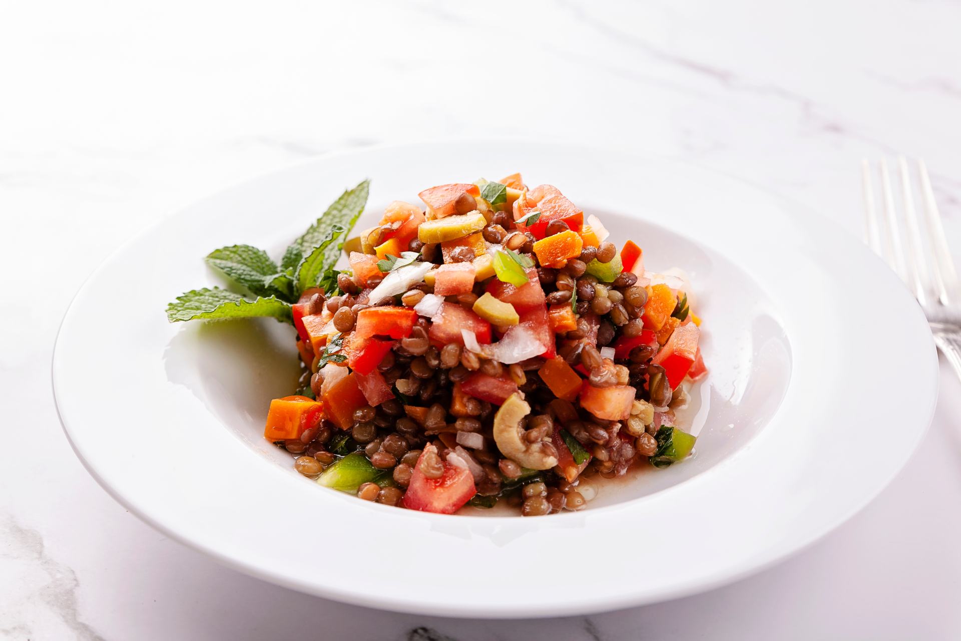 Salada de Lentilha com Legumes - Getty Images