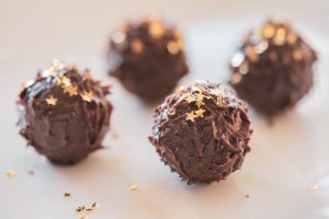 Bombom de chocolate crocante