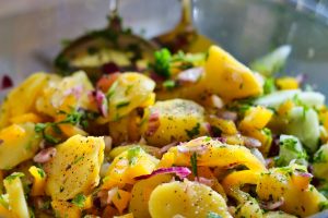 Salada de batata e pepino